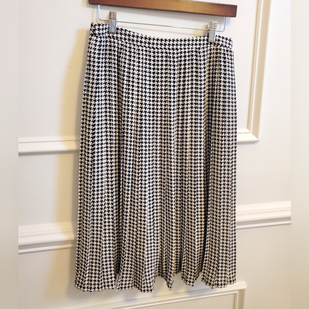 JCREW 4 Black and White Pleated Houndstooth Skirt
